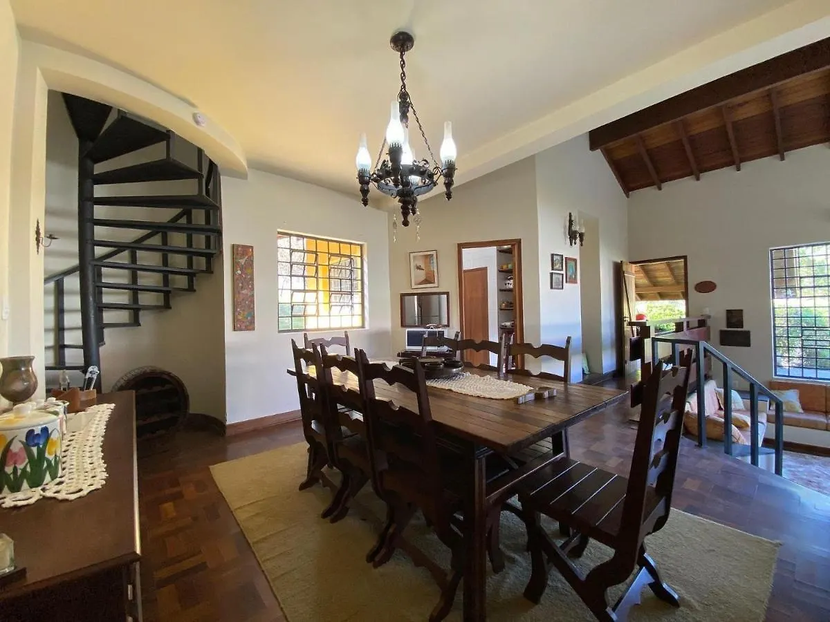 Holiday home Casa Com Forno De Pizza E Vista Para As Montanhas Campos do Jordao Brazil
